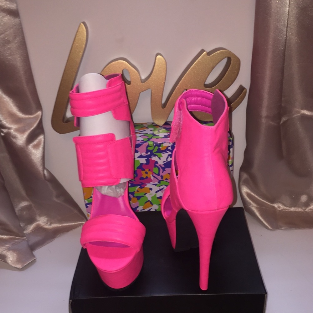 Platform heel